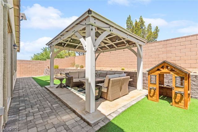 440 Calabria Beach Street, Henderson, NV 89015