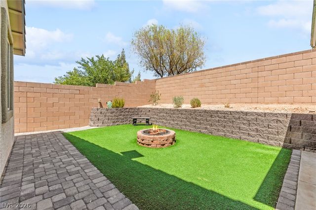440 Calabria Beach Street, Henderson, NV 89015