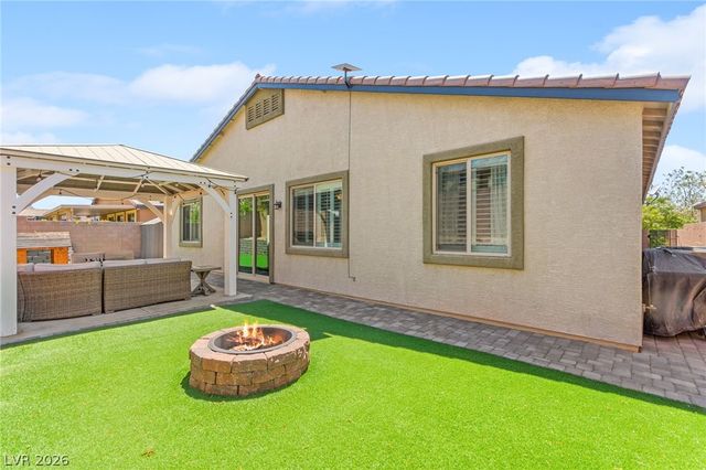 440 Calabria Beach Street, Henderson, NV 89015