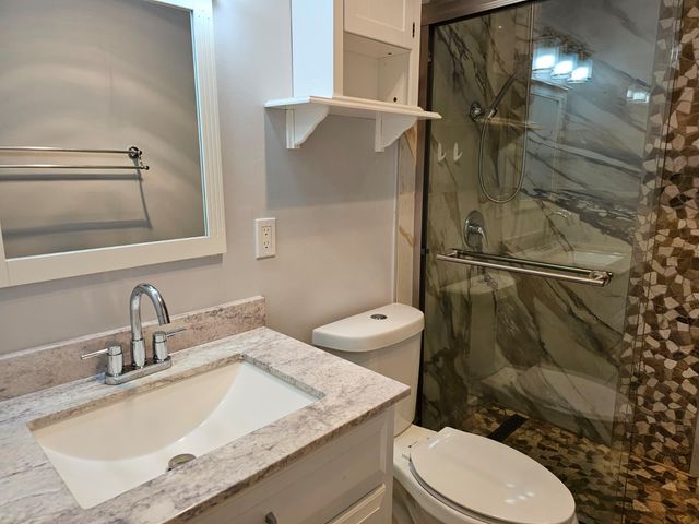 2148 Sherwood Forest Boulevard 4, West Palm Beach, FL 33415