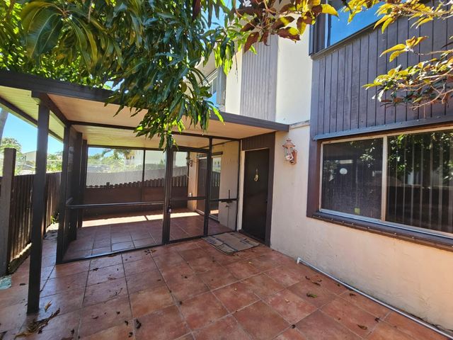 2148 Sherwood Forest Boulevard 4, West Palm Beach, FL 33415