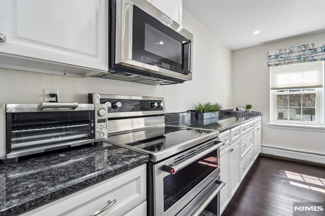 364 Ridgewood Avenue 3, Ridgewood, NJ 07450