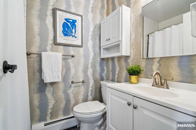 364 Ridgewood Avenue 3, Ridgewood, NJ 07450