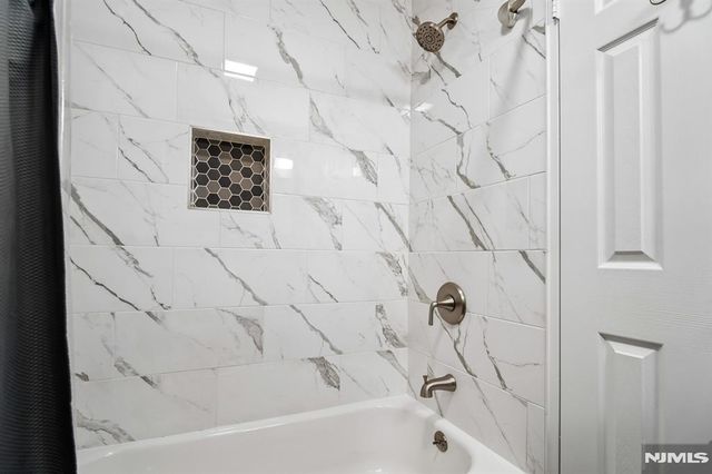 364 Ridgewood Avenue 3, Ridgewood, NJ 07450