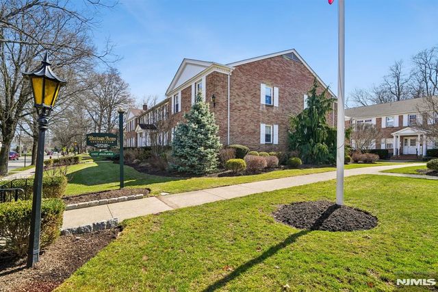 364 Ridgewood Avenue 3, Ridgewood, NJ 07450