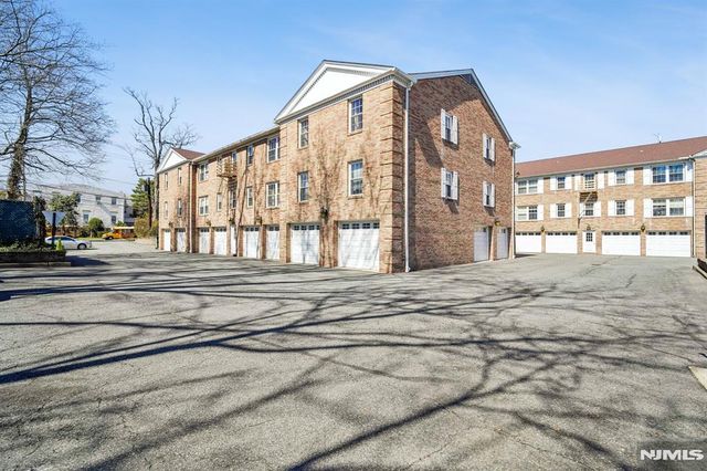 364 Ridgewood Avenue 3, Ridgewood, NJ 07450