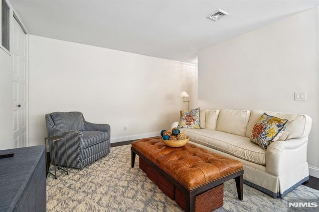 364 Ridgewood Avenue 3, Ridgewood, NJ 07450