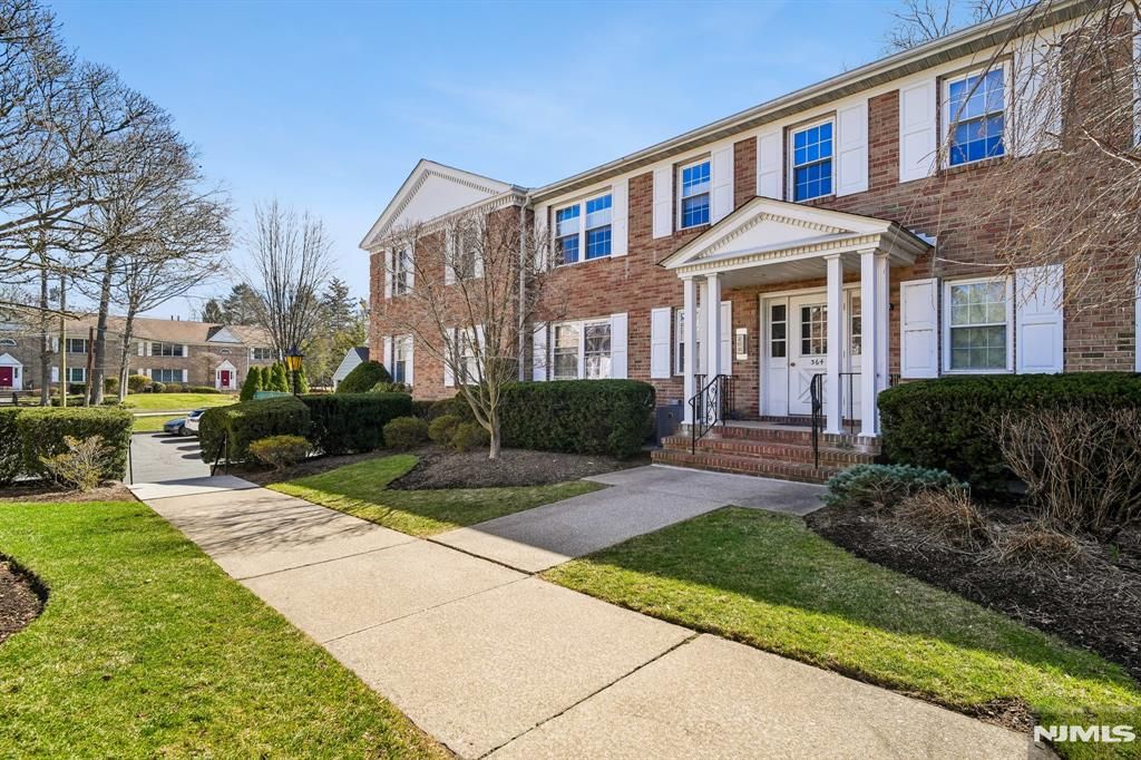 364 Ridgewood Avenue 3, Ridgewood, NJ 07450