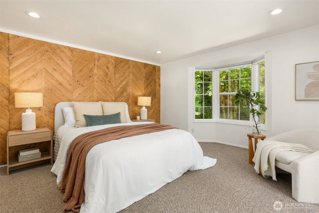 8980 Bay Street NE, Bainbridge Island, WA 98110