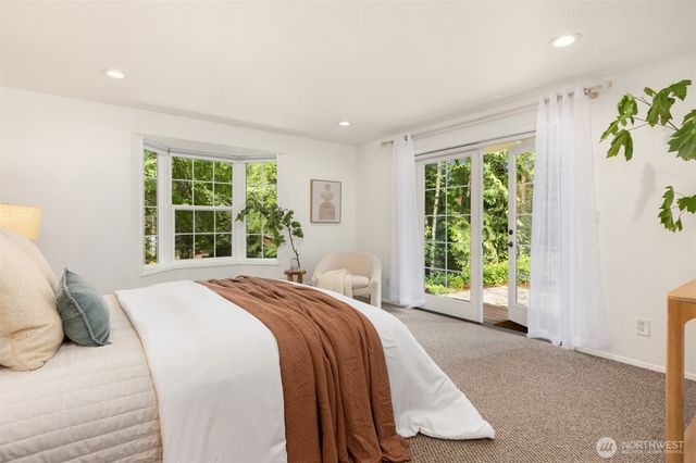 8980 Bay Street NE, Bainbridge Island, WA 98110