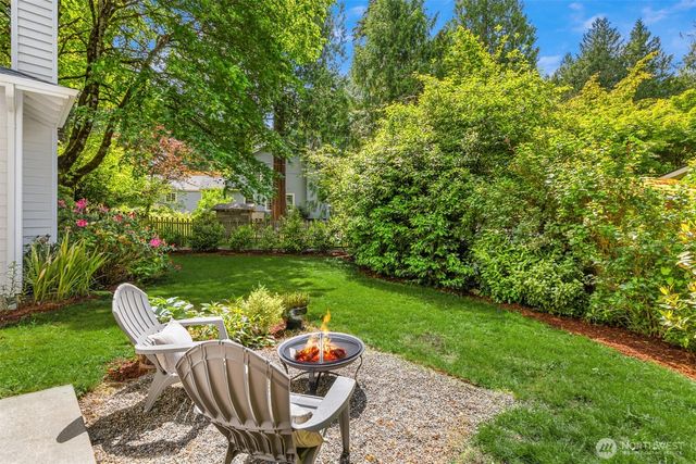 8980 Bay Street NE, Bainbridge Island, WA 98110