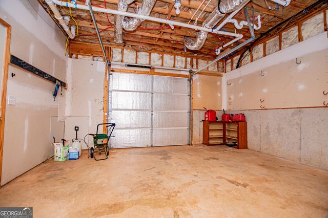 210 Turnberry Circle, Carrollton, GA 30116