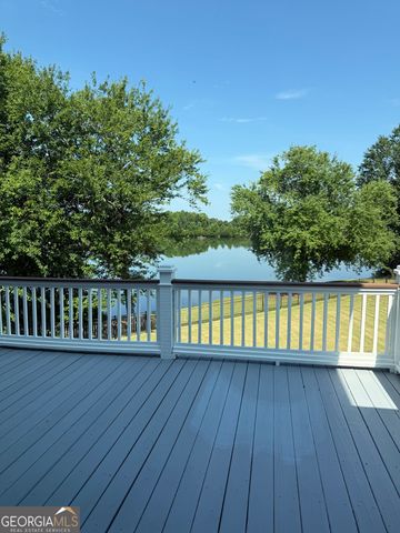 210 Turnberry Circle, Carrollton, GA 30116