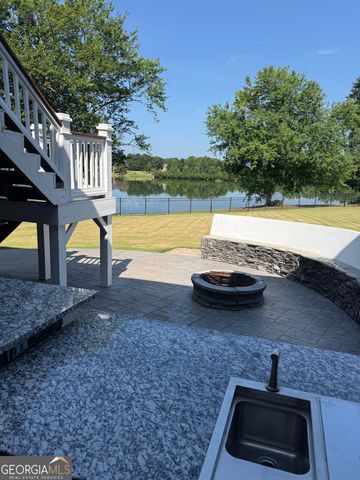 210 Turnberry Circle, Carrollton, GA 30116