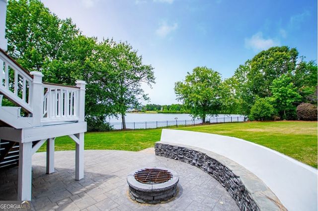 210 Turnberry Circle, Carrollton, GA 30116