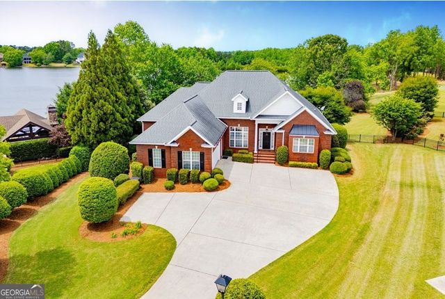 210 Turnberry Circle, Carrollton, GA 30116