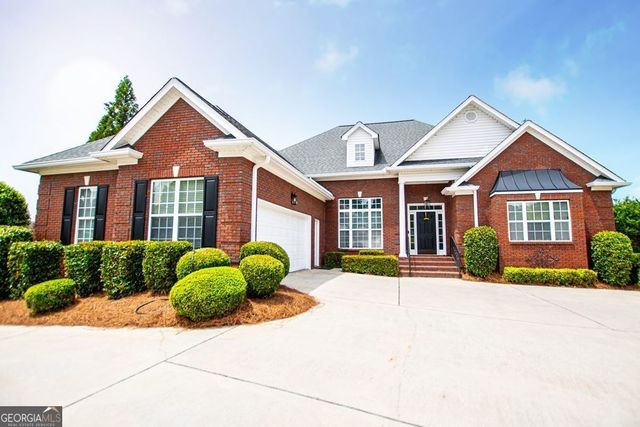 210 Turnberry Circle, Carrollton, GA 30116