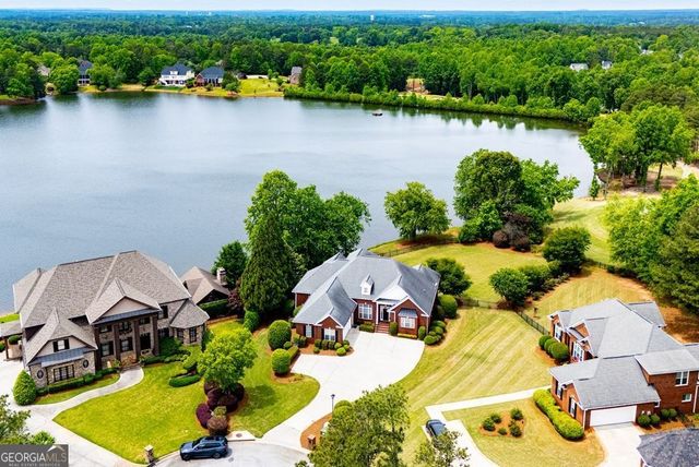 210 Turnberry Circle, Carrollton, GA 30116