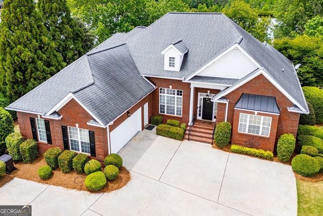210 Turnberry Circle, Carrollton, GA 30116