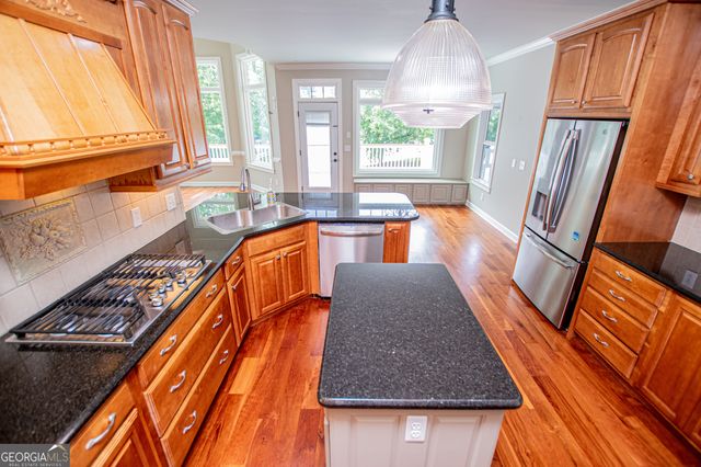 210 Turnberry Circle, Carrollton, GA 30116