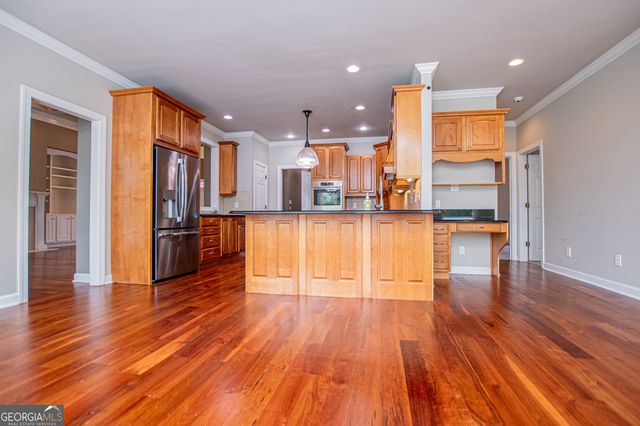 210 Turnberry Circle, Carrollton, GA 30116