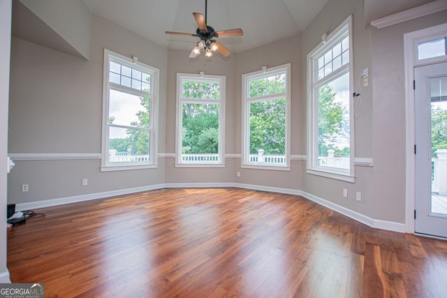 210 Turnberry Circle, Carrollton, GA 30116