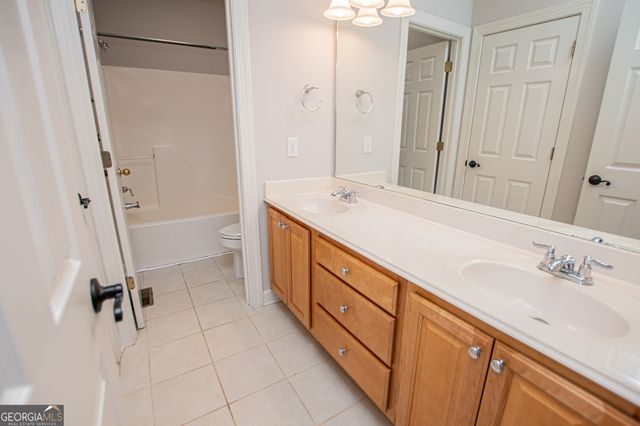 210 Turnberry Circle, Carrollton, GA 30116