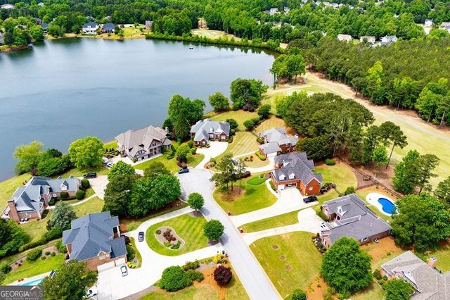 210 Turnberry Circle, Carrollton, GA 30116