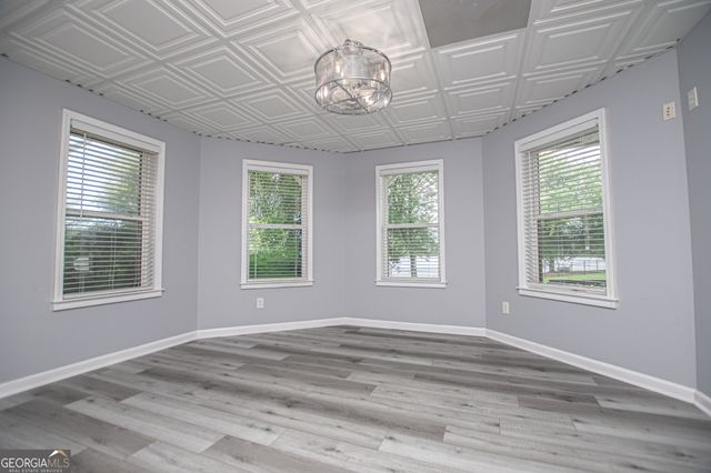 210 Turnberry Circle, Carrollton, GA 30116