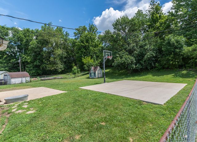 8454 Pheasant Drive, Florence, KY 41042