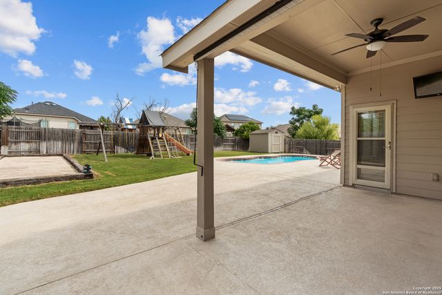 944 Raceland Rd, San Antonio, TX 78245