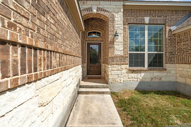 944 Raceland Rd, San Antonio, TX 78245