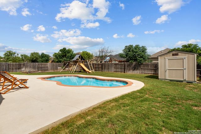 944 Raceland Rd, San Antonio, TX 78245