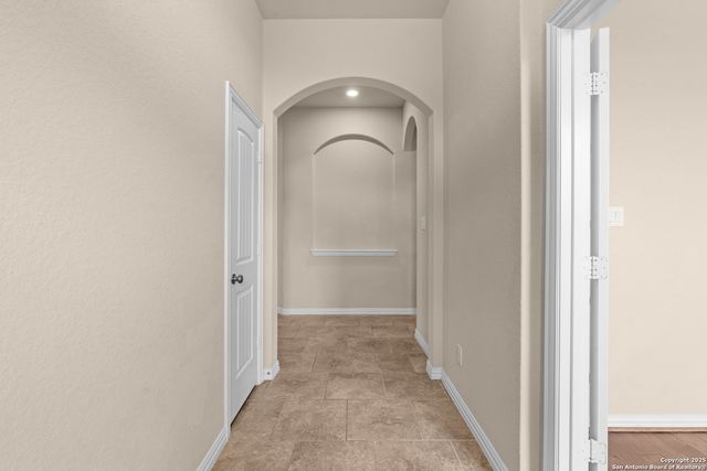 944 Raceland Rd, San Antonio, TX 78245