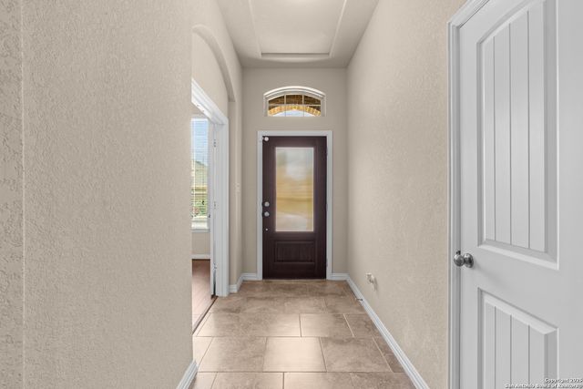 944 Raceland Rd, San Antonio, TX 78245