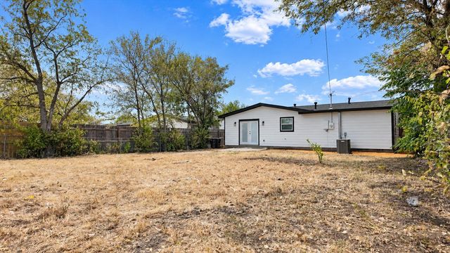6163 Truman Drive, Fort Worth, TX 76112
