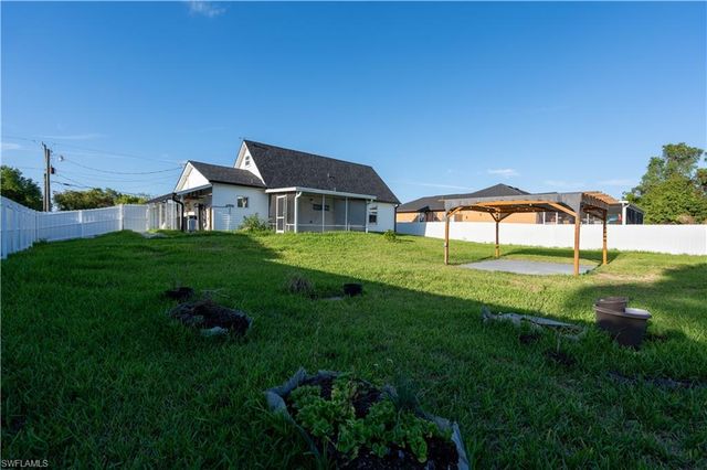 4323 7th ST W, Lehigh Acres, FL 33971
