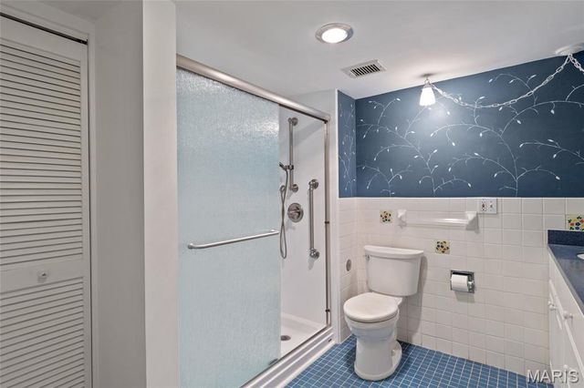 900 S Hanley Road 11B, Clayton, MO 63105