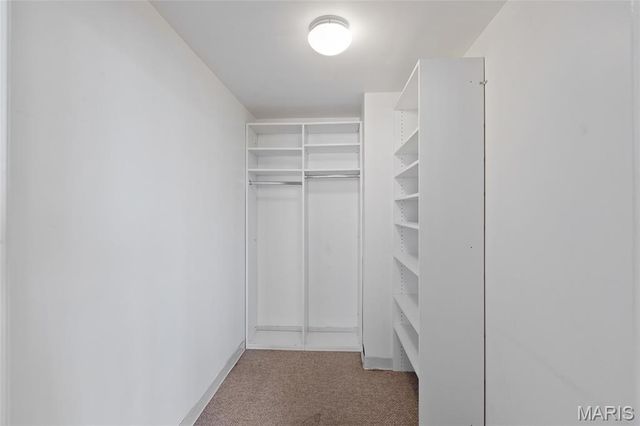 900 S Hanley Road 11B, Clayton, MO 63105