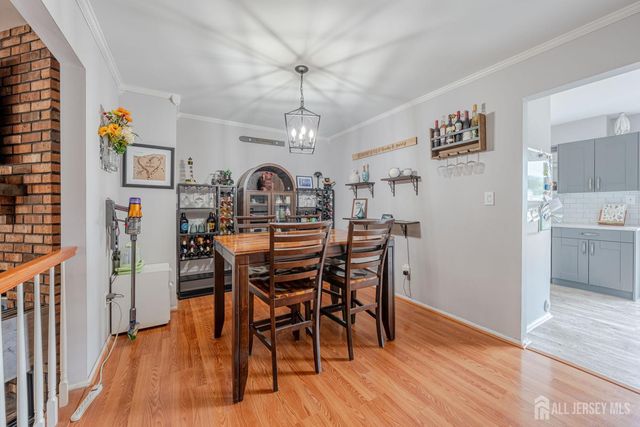 97 brookview Circle, Jamesburg, NJ 08831