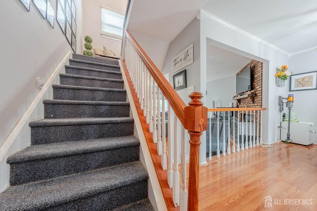 97 brookview Circle, Jamesburg, NJ 08831