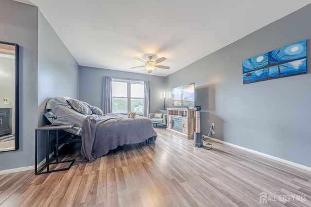 97 brookview Circle, Jamesburg, NJ 08831