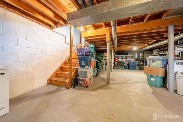 97 brookview Circle, Jamesburg, NJ 08831