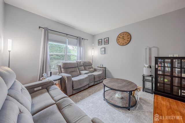 97 brookview Circle, Jamesburg, NJ 08831