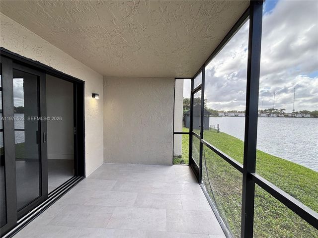 605 Ives Dairy Rd 102-7, Miami, FL 33179