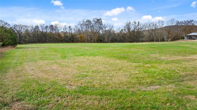 704 E Bowen Boulevard, Fayetteville, AR 72703