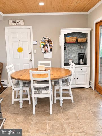 204 ELDERBERRY DR, Levittown, PA 19054