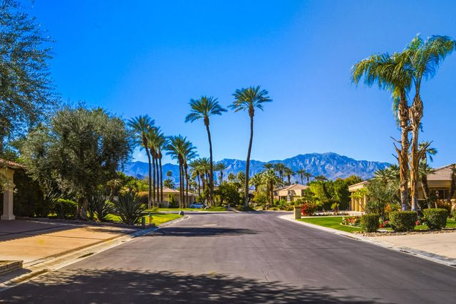 11019 Muirfield Drive, Rancho Mirage, CA 92270