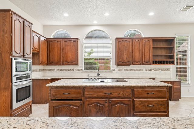 7410 Silverthorn Drive, Rowlett, TX 75089
