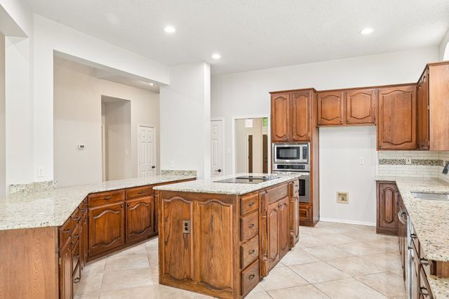 7410 Silverthorn Drive, Rowlett, TX 75089